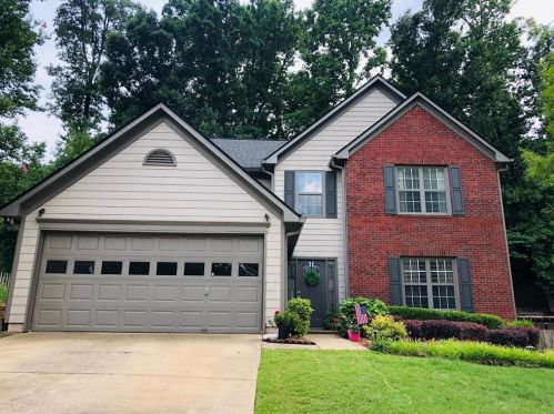 2858 Savannah Walk Ln, Suwanee, GA 30024-3690