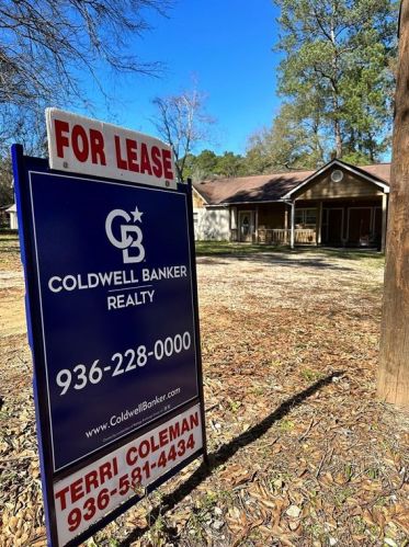 13388 Southshore Dr, Conroe TX  77304-5263 exterior