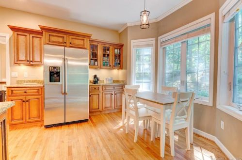 1 Crystal Ridge Dr, Ellington CT  06029-3050 exterior