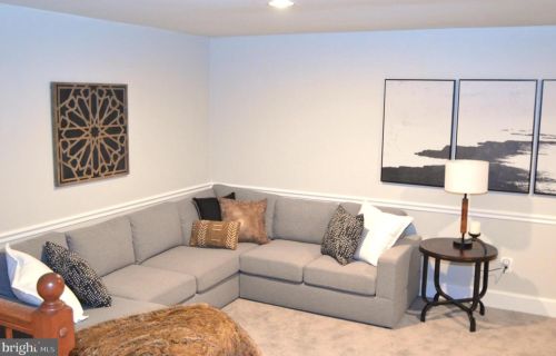 1409 Squaw Hill Ln, Silver Spring MD  20906-2009 exterior