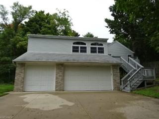 7724 Wallings Rd, Cleveland OH  44133-2933 exterior