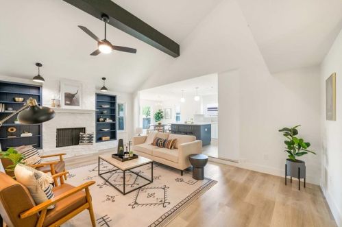 6307 Cannonleague Dr, Austin TX  78745-4913 exterior