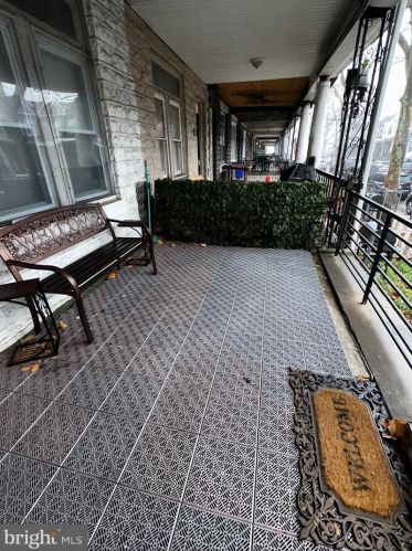 4043 12th St, Philadelphia, PA 19140-2101