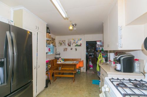 831 Hind Iuka Dr, Honolulu HI  96821-1727 exterior