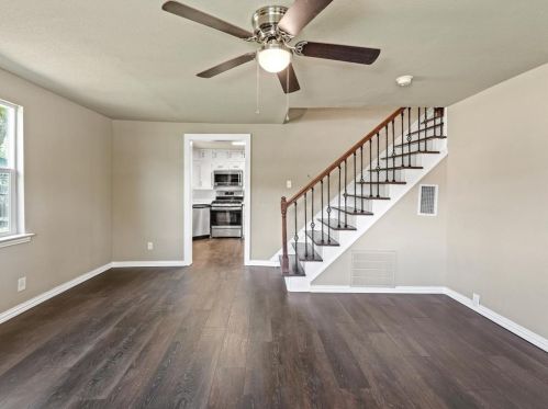 4220 Lakewood Dr, Fort Worth TX  76135-2703 exterior