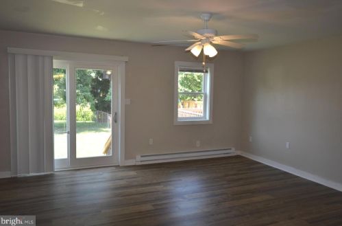 643 Boundary Ave, Hanover PA 17331-3906 exterior