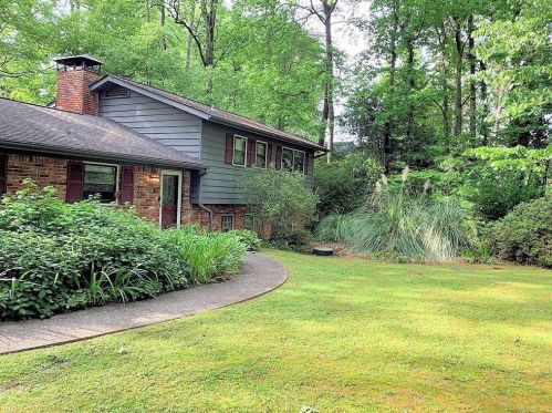 500 Carriage Dr, Atlanta, GA 30328-3307