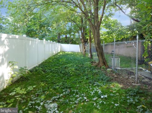 725 44 St, Philadelphia PA 19104-2910 exterior