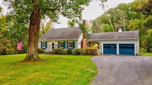 200 Wrights Crossing Rd, Pomfret Center, CT 06259-1834