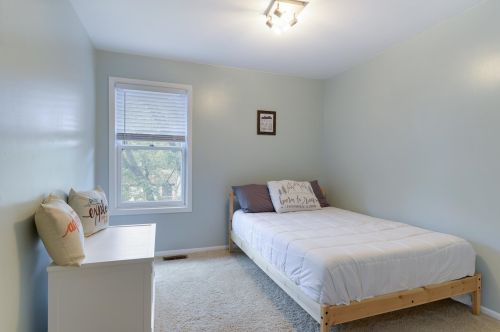 325 Goodrich Ave, Saint Paul MN  55102-2703 exterior