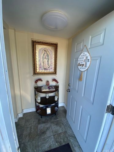 921 Aprilia Ave, Compton, CA 90220-4001