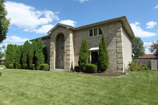 500 Westwood Dr, Joliet, IL 60404-9426