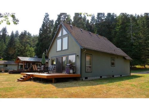 71566 Northshore Dr, Westport OR  97016-7284 exterior