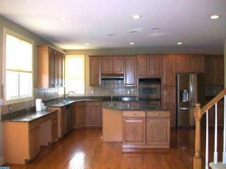 19 Meadowlark Dr, Plainsboro NJ  08536-2058 exterior