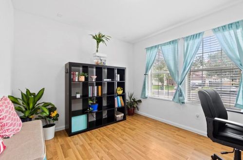 851 Brandi Cir, Uhland TX 78640-5340 exterior