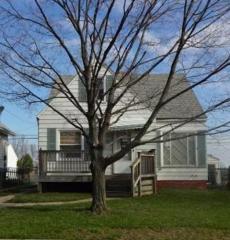 6910 Ridgewood Ave, Cleveland OH  44129-2377 exterior