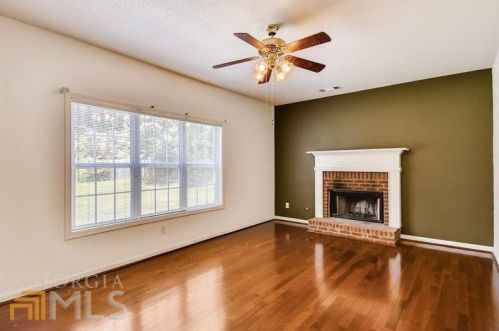 110 Melrose Creek Dr, Stockbridge GA  30281-2333 exterior
