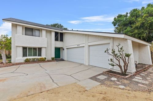 20237 Evening Breeze Dr, Walnut, CA 91789-3515