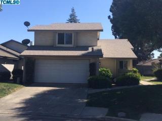 929 Ferguson Ave, Visalia, CA 93291-2004