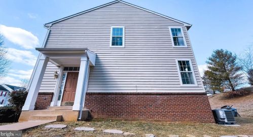 17546 Bristol Ter, Round Hill, VA 20141-2600