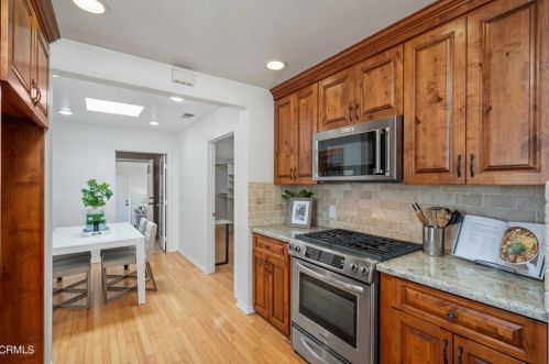 1122 Spazier Ave, Glendale CA  91201-1320 exterior