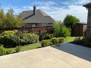 11328 Live Oak Crk Dr, Fort Worth TX  76108 exterior