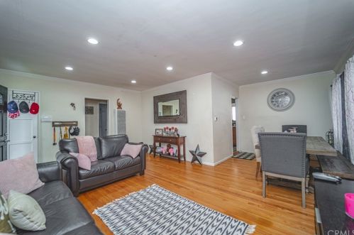 1208 Stoneacre Ave, Compton, CA 90221-4639