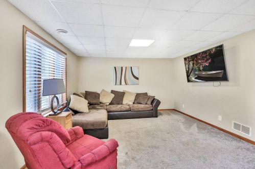 5228 East St, Saint Paul MN  55110-6500 exterior