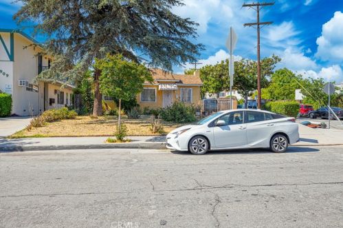 913 Maple St, Glendale CA  91205-1828 exterior