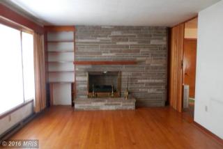 842 Wakemans Grove Rd, Edinburg, VA 22824-2043