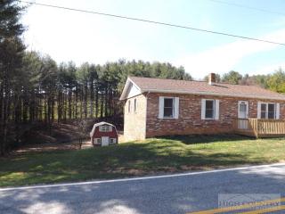 382 Mahogany Rock Rd, Edwards Crossroads, NC 28675-9549