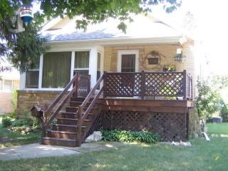 3036 Sunnydale Ave, Broadview, IL 60155-4617