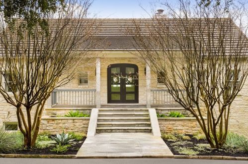 3 Cousteau Ln, Austin TX  78746-3123 exterior