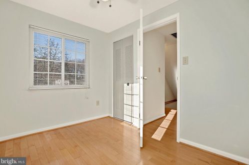 1414 Elm Grv Cir, Silver Spring MD 20905-6060 exterior