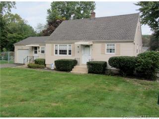 1 Ridgewood Rd, Wallingford, CT 06492-2116