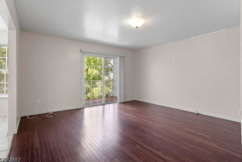 23 Grant Way, Princeton NJ  08540-1667 exterior