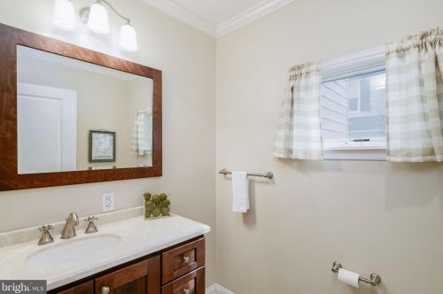 762 Mount Vernon Ave, Tavistock NJ  08033-2817 exterior