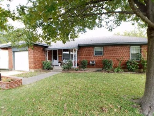 1912 Oldgate Ln, Garland TX  75042-8322 exterior