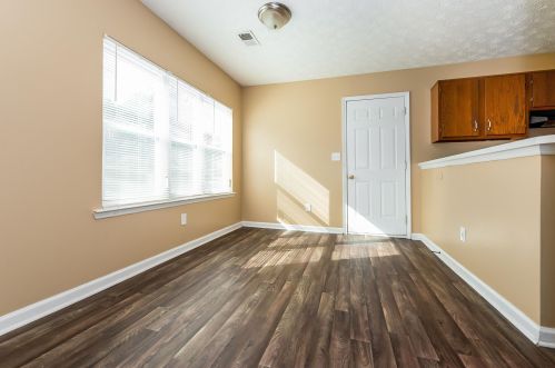 3154 Chippewa Dr, Rex GA  30273-1021 exterior