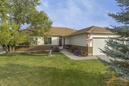 2377 Elm Pl, Eagle Crest OR  97756-7053 exterior
