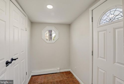 47 Ribsam St, Trenton NJ  08619-3627 exterior