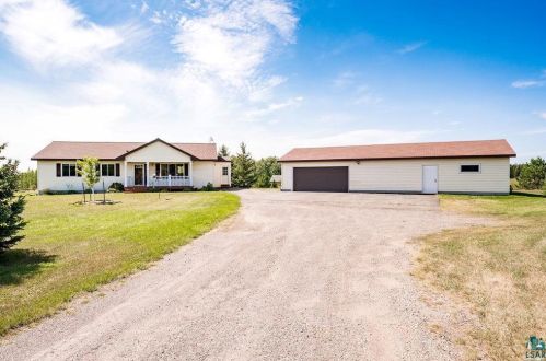 187 Heavenly Acres Rd, Esko, MN 55733-9417
