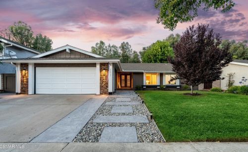 6617 Bayberry St, Calabasas, CA 91377-1328