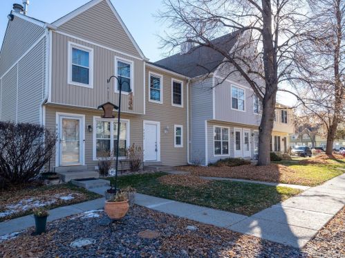 9006 Dartmouth Pl, Denver, CO 80227-4525