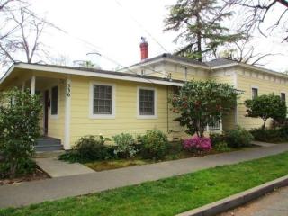 330 Olive St, Chico CA  95928-5461 exterior