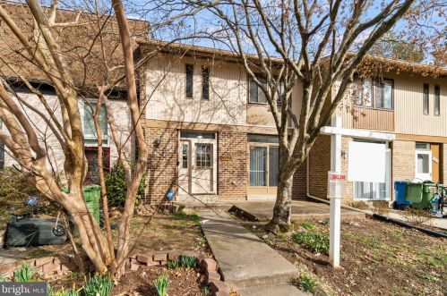 2678 Seville Cir, Woodbridge, VA 22192-3109
