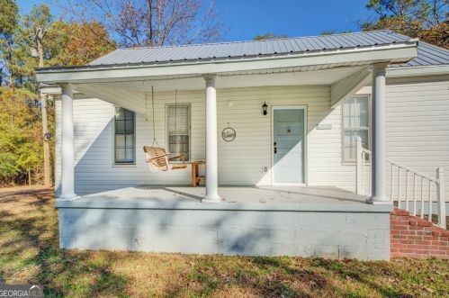 521 Fincherville Rd, Jackson, GA 30233-3400