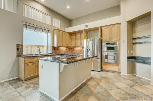 4727 Marblehead Bay Dr, Oceanside, CA 92057-3408