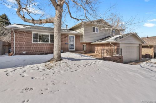 2851 Valentia St, Denver, CO 80231-4249