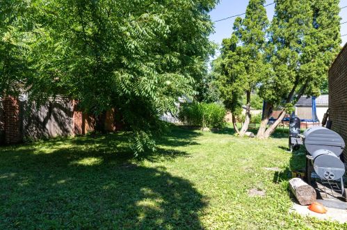 626 Atlantic Ave, Waukegan IL  60085-1808 exterior